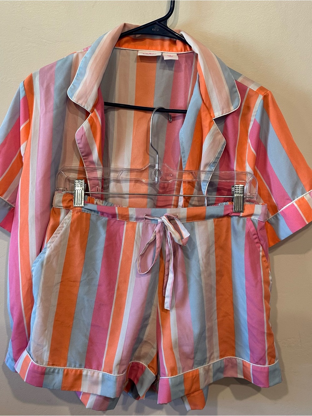 Tommy Bahama Pastel Sleepwear Women’s Striped Pajama Set M Button-Front Pockets